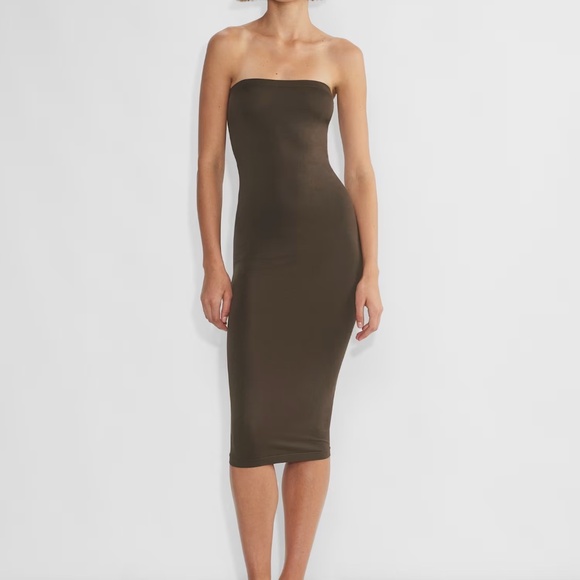 Aritzia Smooth Seamless Midi Dress, Size S, Rich Mocha Brown - Picture 1 of 4